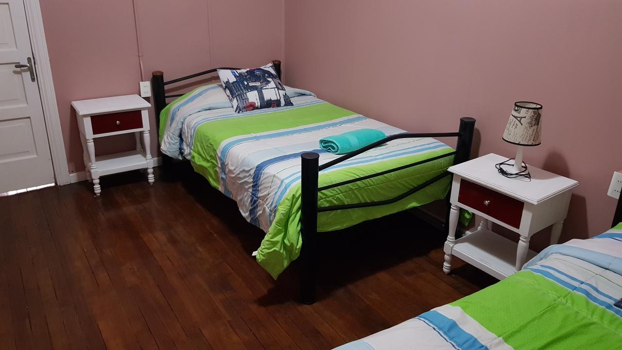 Hostal Viajeros Punta Arenas Exterior photo